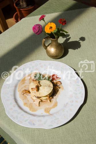 Gänseleber-Eierschwammerl Lasagne. Koch: Zoran Listek, lokaler Lieferant Siegfried Marth