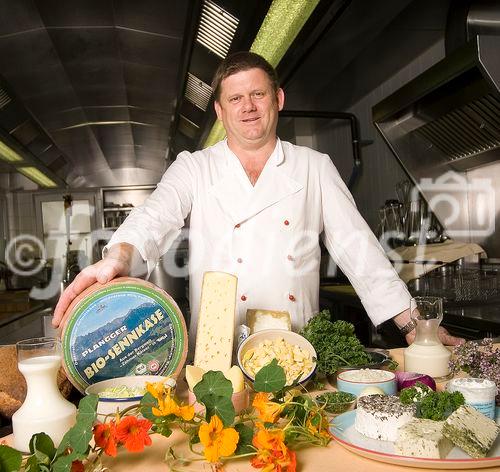 Hans Geisler, Chef und Koch im Hotel Alpenhof in der Genuss Region Kaiserwinkl