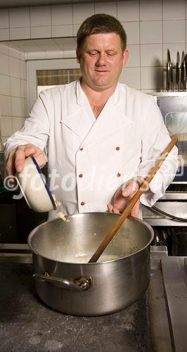 Hans Geisler, Chef und Koch im Hotel Alpenhof in der Genuss Region Kaiserwinkl
Foto: Mühlanger
