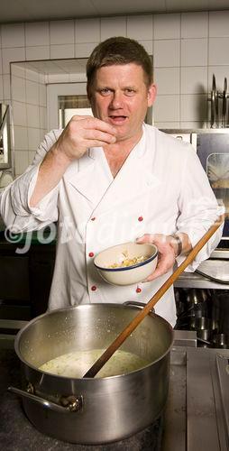 Hans Geisler, Chef und Koch im Hotel Alpenhof in der Genuss Region Kaiserwinkl
Foto: Mühlanger
