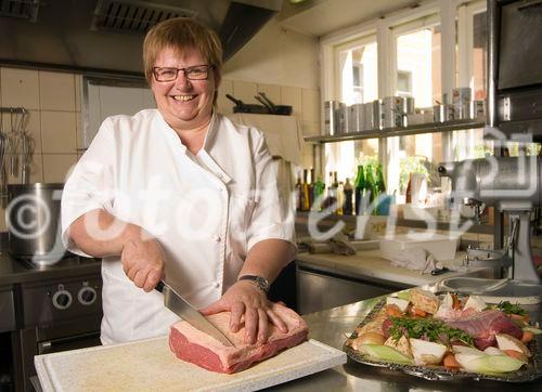 Genuss Region Österreich - Pinzgauer Rind, Anneliese Klackl, Köchin und Chefin der Meilinger Taverne in Mittersill
Foto: Mühlanger
