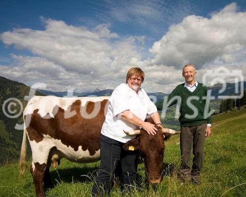 Genuss Region Österreich - Pinzgauer Rind, Anneliese Klackl, Köchin und Chefin der Meilinger Taverne in Mittersill und Sepp Riedelsberger, Landwirt
Foto: Mühlanger

