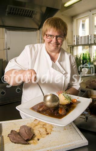 Genuss Region Österreich - Pinzgauer Rind, Anneliese Klackl, Köchin und Chefin der Meilinger Taverne in Mittersill
Foto: Mühlanger
