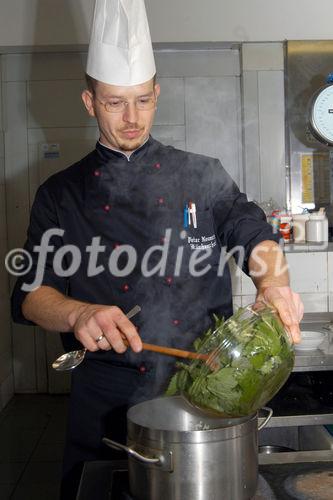 (C)fotodienst/Mag. Daniel Katzinger - Litschau 12.10.2006,
Peter Neumaier, Küchenchef im
Hoteldorf Königsleitn in Litschau, 