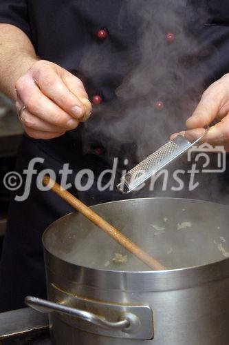 (C)fotodienst/Mag. Daniel Katzinger - Litschau 12.10.2006,
Peter Neumaier, Küchenchef im
Hoteldorf Königsleitn in Litschau, 