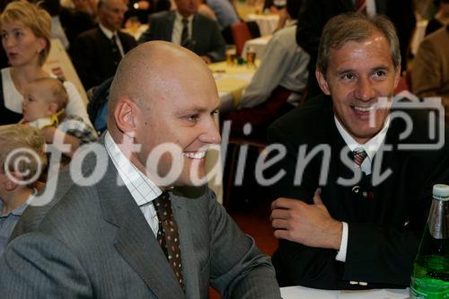 Genussregionen Österreich im Rahmen der Klagenfurter Herbstmesse, Allianz für starke Regionen mit u. a. BM Josef Pröll - Landwirtschaftsminister, LR Josef Martinz - Agrarlandesrat Kärnten, Mag. Volker Hornsteiner - Vorstandssprecher BILLA AG, Johann Verhounig - Steyer Traktoren
vl: Hornsteiner, LR Martinz