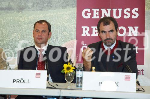 (c) fotodienst/Dan Carabas - Baden 03.09.06 - Festveranstaltung GENUSS REGIONEN ÖSTERREICH - FOTO: v.li.: Bundesminister Josef Pröll, NÖ Agrar-Landesrat Josef Plank 