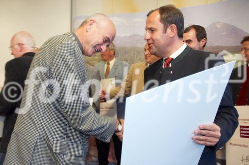 (c) fotodienst/Dan Carabas - Baden 03.09.06 - Festveranstaltung GENUSS REGIONEN ÖSTERREICH - FOTO: Auszeichnung der Genuss Regionen