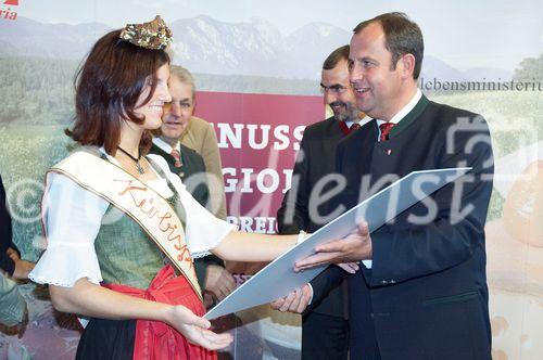 (c) fotodienst/Dan Carabas - Baden 03.09.06 - Festveranstaltung GENUSS REGIONEN ÖSTERREICH - FOTO: Auszeichnung der Genuss Regionen