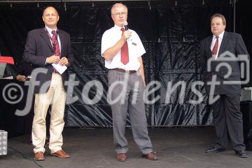 St. Valentin, CNH Österreich GmbH - 2006-06-21- Steyr-Hausmesse: CNH BusinessDirector Ing Andreas Klauser, Verkaufsleiter Dipl-Ing Rudi Hinterberger und Marketingleiter Ing Manfred Rinner - Foto: www.iManufaktur.at