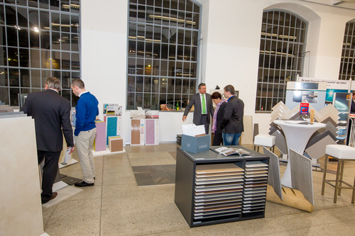 Rund 350 Gewerbekunden bei der QUESTER-Fliesenschau.