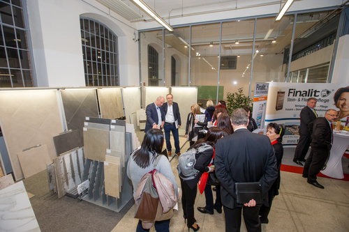 Rund 350 Gewerbekunden bei der QUESTER-Fliesenschau.