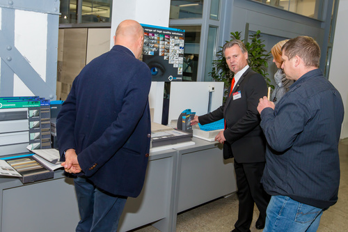 Rund 350 Gewerbekunden bei der QUESTER-Fliesenschau.