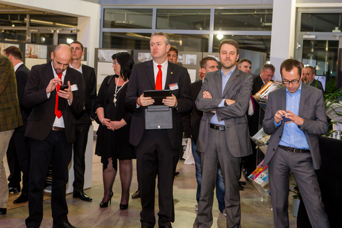 Rund 350 Gewerbekunden bei der QUESTER-Fliesenschau.