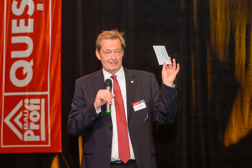 Rund 350 Gewerbekunden bei der QUESTER-Fliesenschau.