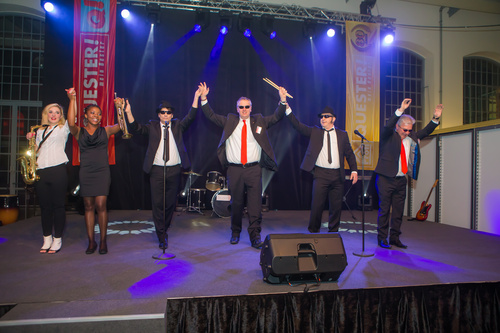 Rund 350 Gewerbekunden bei der QUESTER-Fliesenschau.