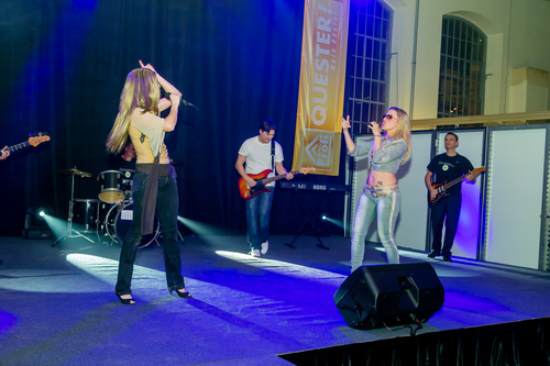 Rund 350 Gewerbekunden bei der QUESTER-Fliesenschau.