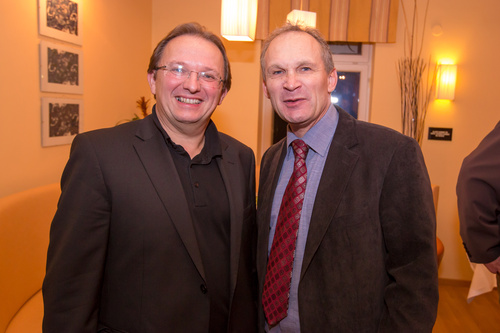 Neujahrtreffen der Gesellschaft für Ökologie und Abfallwirtschaft. Foto (vlnr): Alois Fürnkranz (Saubermacher) und Ebergassinger Bürgermeister Roman Stachelberger 