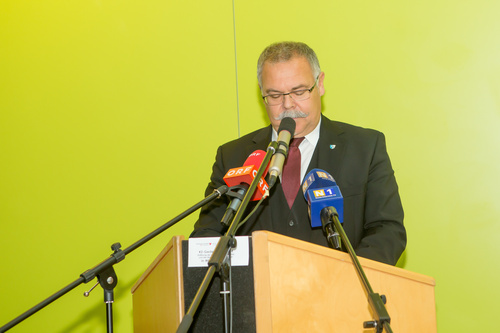 Mahnmalenthüllung Festakt in Wiener Neudorf. Im Bild: Christian Wöhrleitner (Bürgermeister Wr. Neudorf)