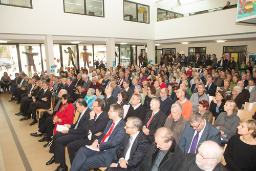 Mahnmalenthüllung Festakt in Wiener Neudorf 