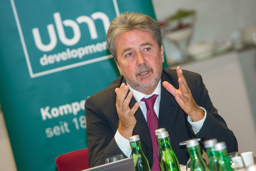 UBM Development AG erzielt im ersten Halbjahr 2015 neue Rekorde. Im Bild: Mag. Karl Bier, UBM Vorstandsmitglied