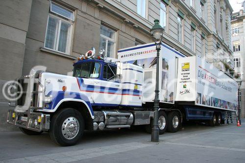 (C) fotodienst/Anna Rauchenberger - Wien 13.09.2006 - Die Fotodokumentation von Werken österreichischer Baumeister tourt im Baumeister-Show-Truck durch alle Landeshauptstädte. 