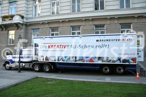 (C) fotodienst/Anna Rauchenberger - Wien 13.09.2006 - Die Fotodokumentation von Werken österreichischer Baumeister tourt im Baumeister-Show-Truck durch alle Landeshauptstädte. 