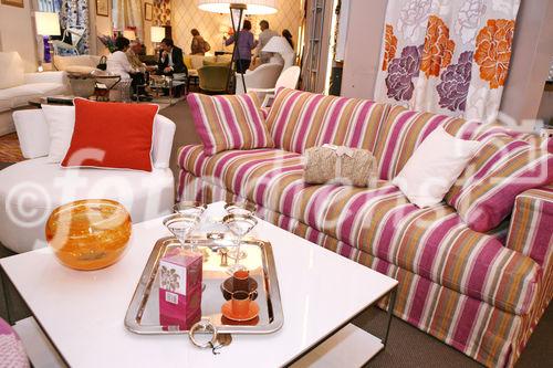 (C) fotodienst/Anna Rauchenberger - Wien, 29.04.2009 -  Eröffnung 'Von St. Barth bis St. Gilgen!' Die Ausstellung von Evamaria Thonet bei Steinwender zeigt neue Stylingkonzepte für Wohlfühloasen im Garten und auf der Terrasse und Accessoires für den sommerlichen Lifestyle.  