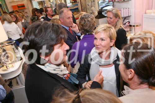 (C) fotodienst/Anna Rauchenberger - Wien, 29.04.2009 -  Eröffnung 'Von St. Barth bis St. Gilgen!' Die Ausstellung von Evamaria Thonet bei Steinwender zeigt neue Stylingkonzepte für Wohlfühloasen im Garten und auf der Terrasse und Accessoires für den sommerlichen Lifestyle.  