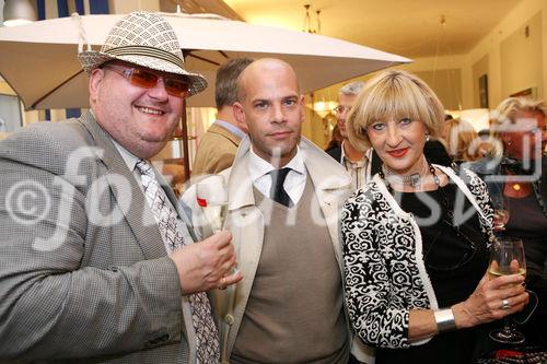 (C) fotodienst/Anna Rauchenberger - Wien, 29.04.2009 -  Eröffnung 'Von St. Barth bis St. Gilgen!' Die Ausstellung von Evamaria Thonet bei Steinwender zeigt neue Stylingkonzepte für Wohlfühloasen im Garten und auf der Terrasse und Accessoires für den sommerlichen Lifestyle.  