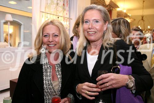 (C) fotodienst/Anna Rauchenberger - Wien, 29.04.2009 -  Eröffnung 'Von St. Barth bis St. Gilgen!' Die Ausstellung von Evamaria Thonet bei Steinwender zeigt neue Stylingkonzepte für Wohlfühloasen im Garten und auf der Terrasse und Accessoires für den sommerlichen Lifestyle.  