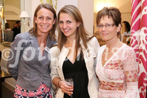 (C) fotodienst/Anna Rauchenberger - Wien, 29.04.2009 -  Eröffnung 'Von St. Barth bis St. Gilgen!' Die Ausstellung von Evamaria Thonet bei Steinwender zeigt neue Stylingkonzepte für Wohlfühloasen im Garten und auf der Terrasse und Accessoires für den sommerlichen Lifestyle.  
