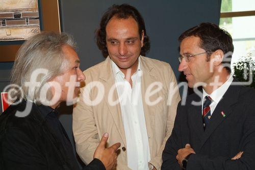 (C)Fotodienst/Christian Rath - Feierliche Eröffnung des CUBE Hotel in Biberwier - Lermoos. FOTO: Rudolf Tucek (CUBE Gründer und Vorstandsvorsitzender der Vienna International Hotelmanagement AG), Alexander Melchior (Geschäftsführer der Bergbahnen Langes) und Josef Margreiter (Direktor der Tirol Werbung)