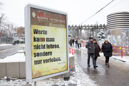  (c) fotodienst/Anna Rauchenberger - Wien, am 15.01.2013 –  25 Jahre Wiener Vorlesungen - Das Dialogforum der Stadt Wien - Plakate 1100 Wien, Reumannplatz: