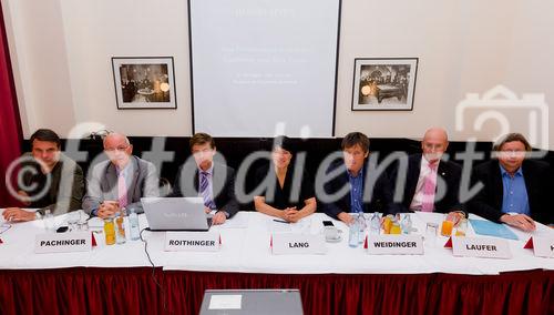 (c) fotodienst / Johannes Brunnbauer | Pressegespräch zur Jahrestagung der Österreichischen Kardiologischen Gesellschaft
Im Bild vlnr.: Univ.-Prof. Dr. Robert Gasser (Medizinische Universität Graz),
 Univ.-Prof. Dr. Othmar Pachinger (Medizinische Universität Innsbruck), 
Prim. Doz. Dr. Franz Xaver Roithinger (LKH Thermenregion Mödling), 
Univ.-Prof. Dr. Irene Lang (ÖKG-Präsidentin, MedUni Wien),
 Prim. Univ.-Prof. Dr. Franz Weidinger (KA Rudolfstiftung, Wien), 
Univ.-Prof. Dr. Günther Laufer (Universitätsklinik für Chirurgie, MedUni Wien) und 
Prim. Univ.-Prof. Dr. Kurt Huber (Wilhelminenspital, Wien)