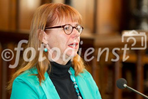  (c) fotodienst/Anna Rauchenberger - Wien, am 24.04.2012 – Unsere Lebenserwartung steigt. Die Europäische Union hat das Jahr 2012 zum „Europäischen Jahr für aktives Altern und Solidarität zwischen den Generationen“ (EJAA) erklärt, um die Gesellschaft für dieses Thema zu sensibilisieren. Die 