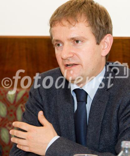  (c) fotodienst/Anna Rauchenberger - Wien, am 29.05.2012 - Anlässlich der Jahrestagung der Österreichischen Kardiologischen Gesellschaft (ÖKG) fand heute im Café Landtmann ein Pressegespräch zu den Highlights der österreichischen Herzmedizin statt. FOTO Univ. Doz. Dr. Christoph Säly, Facharzt an der Abteilung für Innere Medizin und Kardiologie am Akademischen Lehrkrankenhaus Feldkirch: