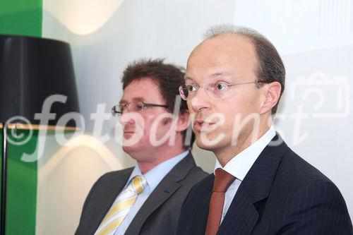 (C) fotodienst/Gudrun Krieger - Wien 29.05.2008 - Pressekonferenz - Histaminintoleranz - Wissenschaftlichen Gesellschaft zur Forschung und Weiterbildung im Bereich nahrungsmittelbedingter Intoleranzen -(NutriDis):li nach re: Dr.  med. Markus Pfisterer (Vorsitzender der wiss. Gesellschaft), Ao. Univ.-Prof. Dr. Michael Wolzt (Facharzt für Innere Medizin, Buchautor)