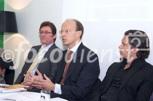 (C) fotodienst/Gudrun Krieger - Wien 29.05.2008 - Pressekonferenz - Histaminintoleranz - Wissenschaftlichen Gesellschaft zur Forschung und Weiterbildung im Bereich nahrungsmittelbedingter Intoleranzen -(NutriDis):li nach re: Dr.  med. Markus Pfisterer (Vorsitzender der wiss. Gesellschaft), Ao. Univ.-Prof. Dr. Michael Wolzt (Facharzt für Innere Medizin, Buchautor), Dr. Univ. Priv. Doz. Peter Komericki (Abt. f Umweltdermatologie und Venerologie, Graz) 