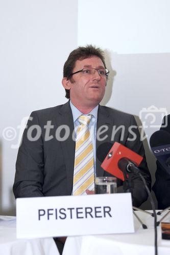 (C) fotodienst/Gudrun Krieger - Wien 29.05.2008 - Pressekonferenz - Histaminintoleranz - Wissenschaftlichen Gesellschaft zur Forschung und Weiterbildung im Bereich nahrungsmittelbedingter Intoleranzen -(NutriDis):li nach re: Dr.  med. Markus Pfisterer (Vorsitzender der wiss. Gesellschaft)