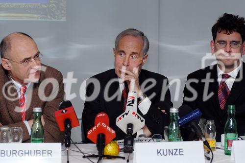 Neue österreichweite Rauchstopp-Initiative. 
Foto v.li.na.re: Univ.-Prof. Dr. Otto Burghuber
Österreichische Gesellschaft für Pneumologie (ÖGP)
Vorstand der I. Internen Lungenabteilung am Otto-Wagner-Spital, Wien; Univ.-Prof. Dr. Michael Kunze (Österreichisches Nikotininstitut); Univ.-Doz. Dr. Ernest Groman (Österreichisches Nikotininstitut)
©fotodienst/Nadine Bargad