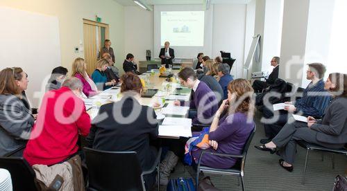 (C)fotodienst/Anna Rauchenberger Wien, 13.01.2011 - Metabolische Biomarkerforschung bezeichnet ein junges Forschungsfeld, das sowohl in der Medizin als auch in der Ernährungswissenschaft große Hoffnung für die Früherkennung von genetisch bedingten Krankheiten birgt. Erstmalig zu diesem Thema findet heut in Wien ein Round Table Gespräch mit hochrangigen internationalen Experten statt, die über den Status quo sowie der Zukunft der Metabolomics im Bereich Diabetologie und Ernährung diskutieren.