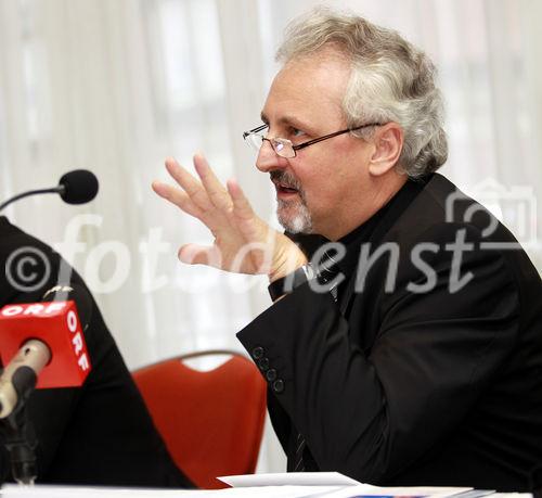 (c) fotodienst / Walter Luger - St. Pölten, am 20.10.2010 - MIT EINEM LÄCHELN ZUM ZAHNARZT, Pressekonferenz der Landeszahnärztekammer für NÖ. Niederoesterreichs Zahnärzten wird die BESTNOTE ausgestellt. Die Landeszahnärztekammer NÖ bringt mit der neuen Initiative 