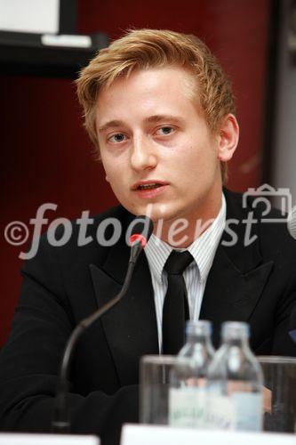 'Feuer bis zum Hals: Wenn Sodbrennen zur Qual wird'
(C) fotodienst; Martina Draper
Foto: vlnr: Leopold Wrenkh, Restaurant Wrenkh