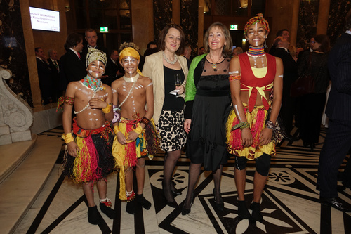Eine Spendengala für eine Schule samt Ausbildungszentrum im Nationalparkgebiet Ruwenzori (Uganda) fand am 31. Jänner im Naturhistorischen Museum Wien statt. 