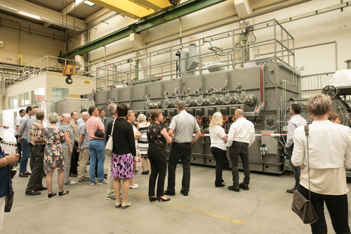 Der zur Berndorf-Gruppe gehörige internationale Industrieofenbauer Aichelin hat am 15. Juni am Stammsitz Mödling sein 150-jähriges Bestehen gefeiert. Die gesamte Unternehmensspitze ebenso wie zahlreiche Kunden, Partner und Mitarbeiter aus fünf Kontinenten sind angereist.