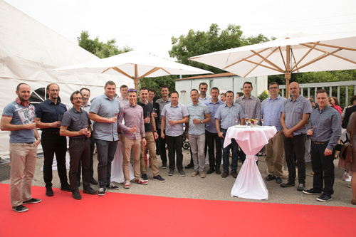 Der zur Berndorf-Gruppe gehörige internationale Industrieofenbauer Aichelin hat am 15. Juni am Stammsitz Mödling sein 150-jähriges Bestehen gefeiert. Die gesamte Unternehmensspitze ebenso wie zahlreiche Kunden, Partner und Mitarbeiter aus fünf Kontinenten sind angereist.