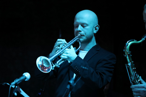 Zu einem unvergesslichen Neujahrsempfang mit Big John Whitfield und James Cottriall lud die Nachrichtenagentur pressetext am 7. Jänner 2020 Kunden, Mitarbeiter und Freunde.