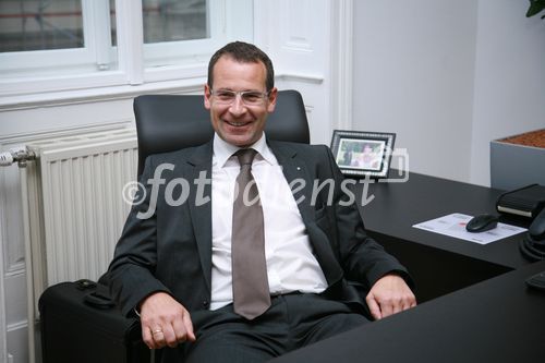 Die auf Anlegerschutz, Kapitalmarktrecht und Unternehmenstransaktionen spezialisierte Rechtsanwaltskanzlei HLMK (Gerhard Hochedlinger, Wolfgang Luschin, Johannes Marenzi, Ingo Kapsch und Wolfgang Fian) eröffnet heute ihr neues Büro in Wien, Gonzagagasse 19,  (C) fotodienst, Martina Draper 