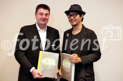 (C) fotodienst / Kathrin Heller 15.07.2011 
Pressekonferenz im Hotel de Rome, Berlin
Prof. Peter Zec & Jurymitglied Chris Lee